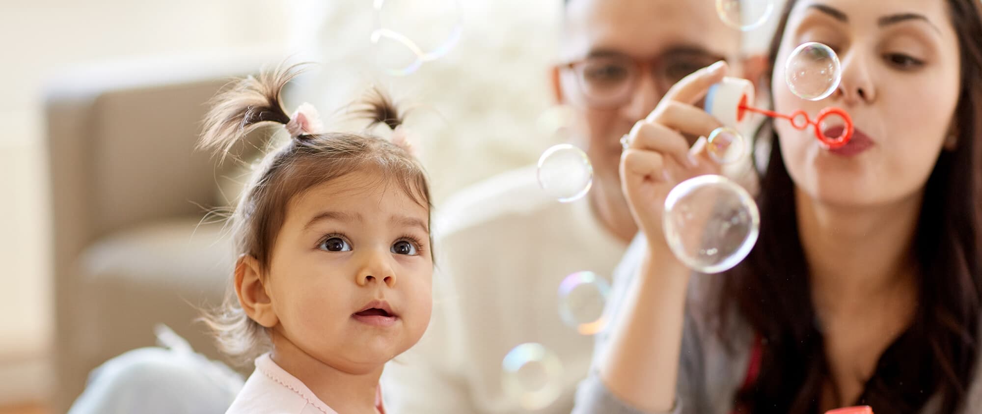 Est-il important que les deux parents passent du temps à jouer avec leur enfant ?